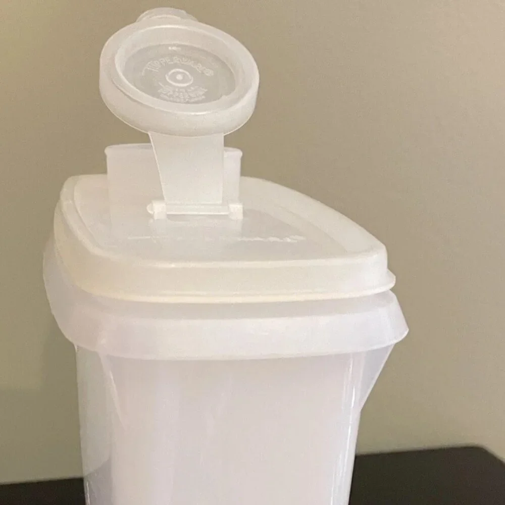 Vintage Tupperware Junior Store N Pour cereal 499 and Lid 509 Sheer 1 quart